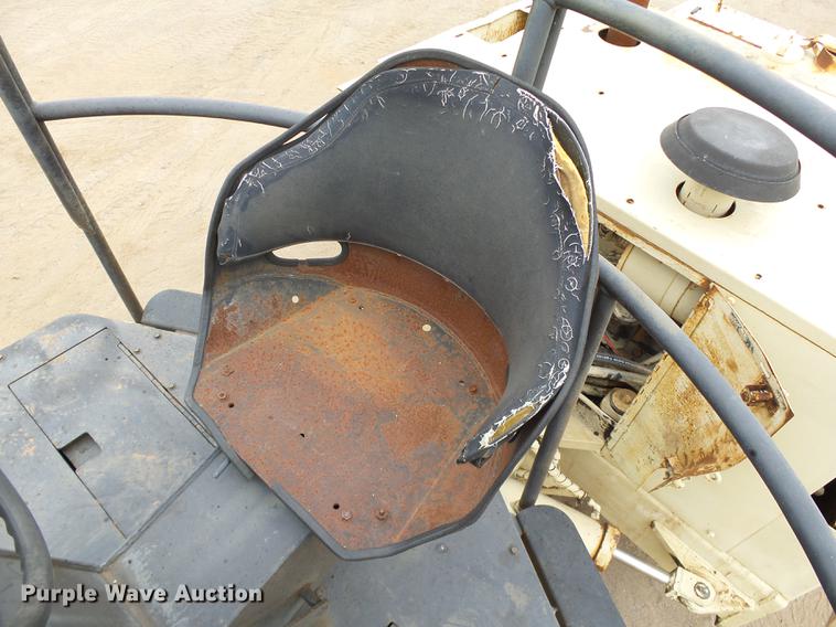 image for item DB4224 1988 Ingersoll Rand DD90 double drum vibratory roller