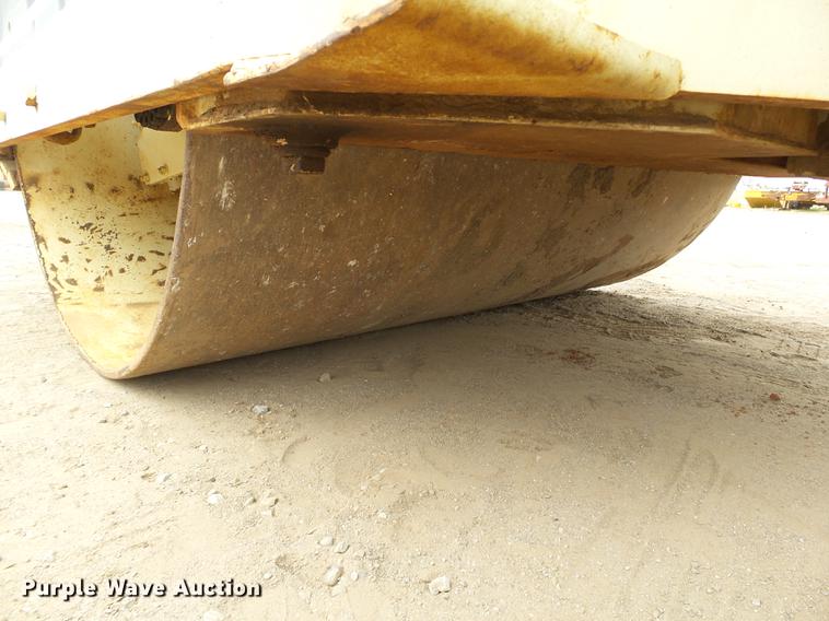 image for item DB4224 1988 Ingersoll Rand DD90 double drum vibratory roller