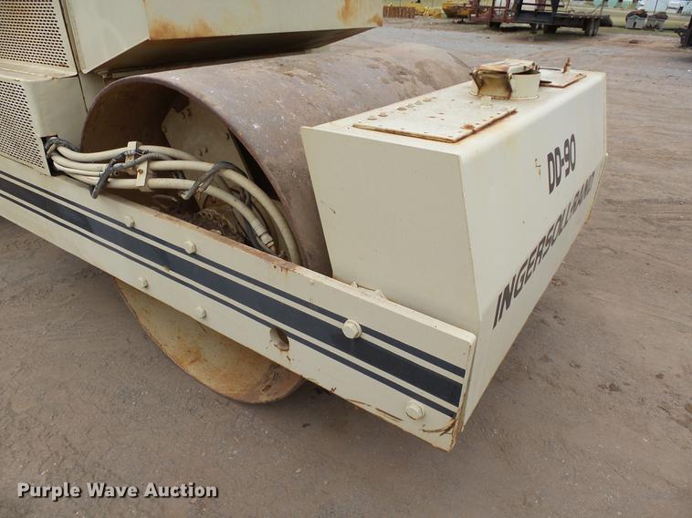 image for item DB4224 1988 Ingersoll Rand DD90 double drum vibratory roller