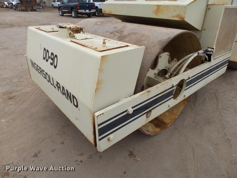 image for item DB4224 1988 Ingersoll Rand DD90 double drum vibratory roller