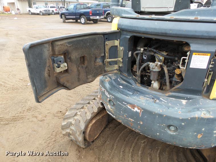 image for item DB4225 2004 Komatsu PC35MR-2 compact excavator