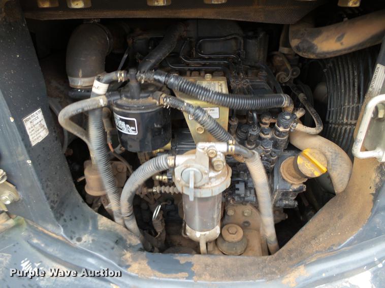 image for item DB4225 2004 Komatsu PC35MR-2 compact excavator