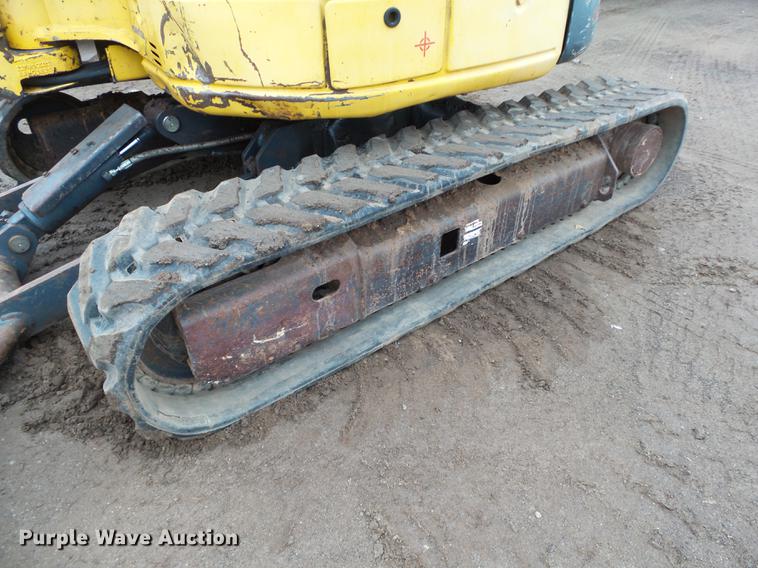 image for item DB4225 2004 Komatsu PC35MR-2 compact excavator