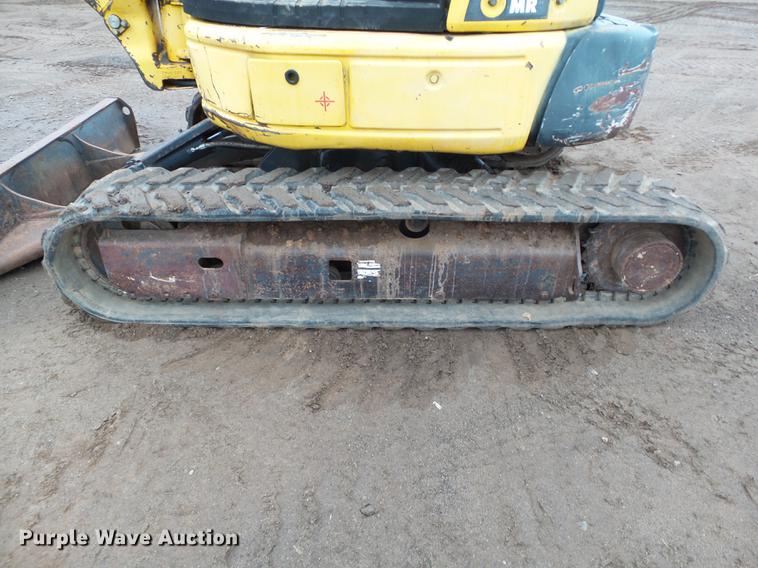 image for item DB4225 2004 Komatsu PC35MR-2 compact excavator