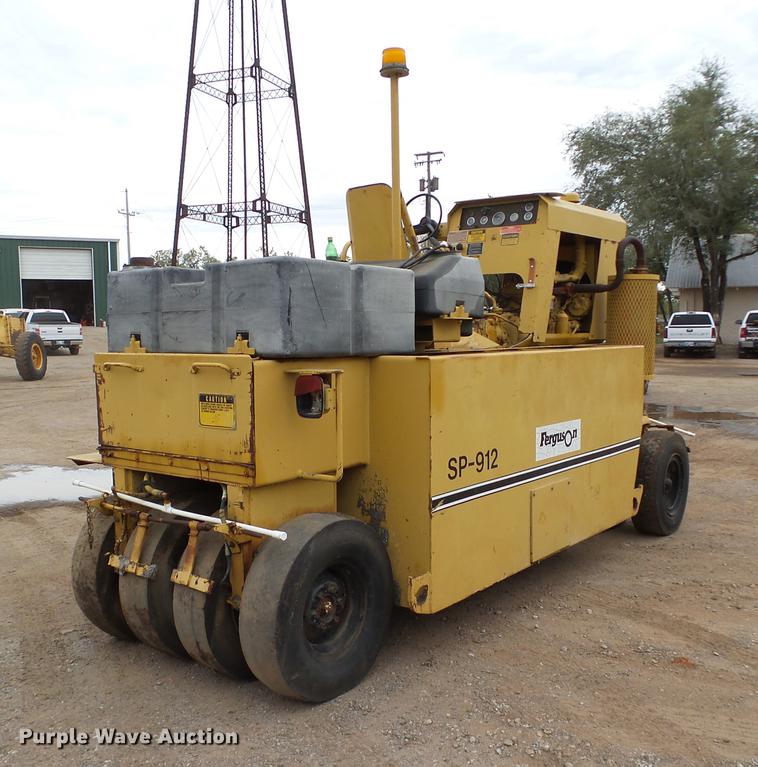 image for item DB4226 Ferguson SP-912 pneumatic roller