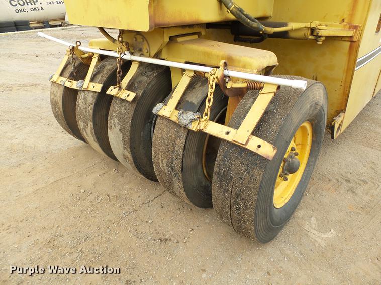 image for item DB4226 Ferguson SP-912 pneumatic roller