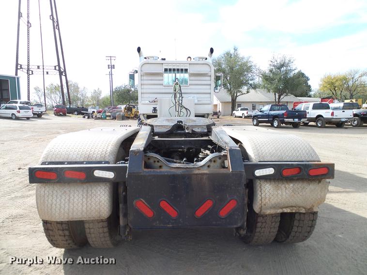 image for item DB4231 1997 Mack CH613 semi truck