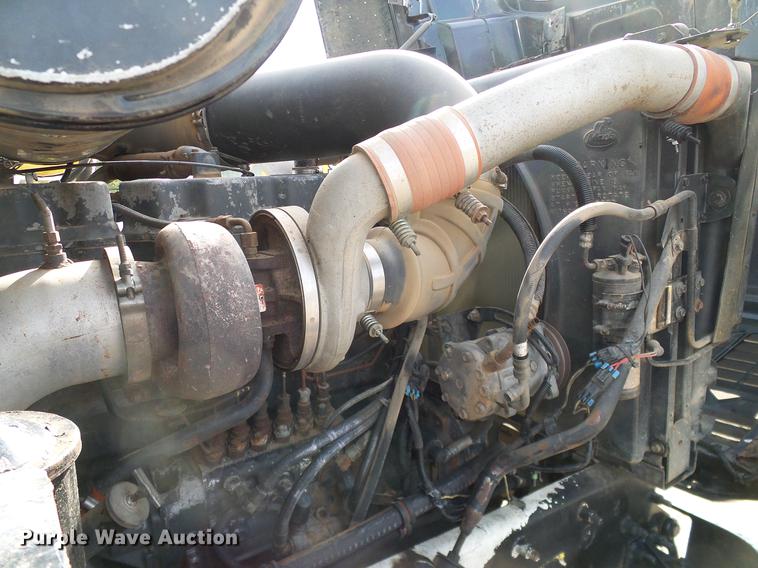 image for item DB4231 1997 Mack CH613 semi truck