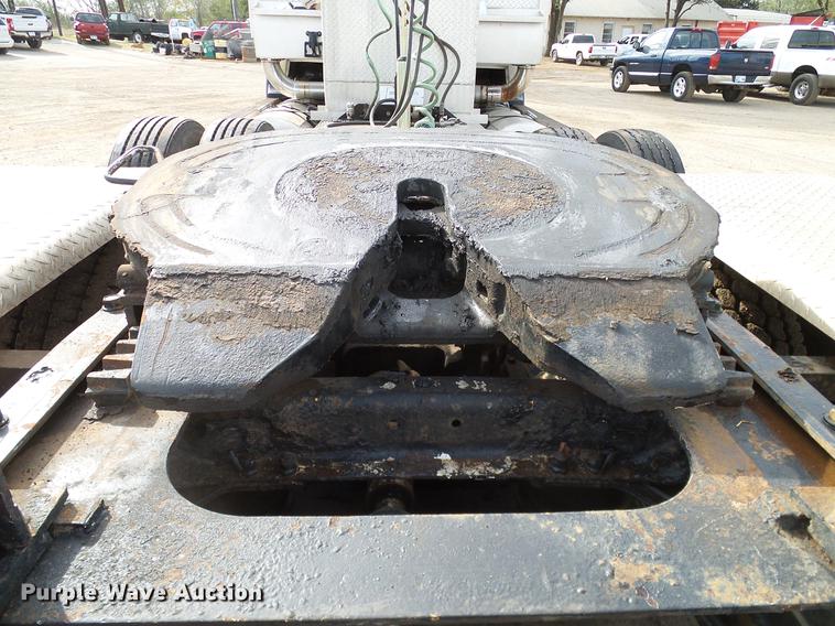 image for item DB4231 1997 Mack CH613 semi truck