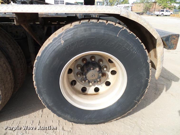 image for item DB4231 1997 Mack CH613 semi truck