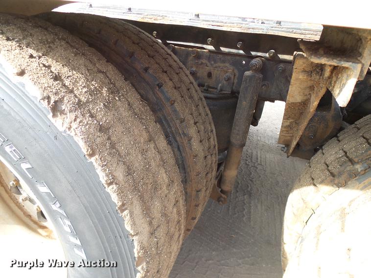 image for item DB4231 1997 Mack CH613 semi truck