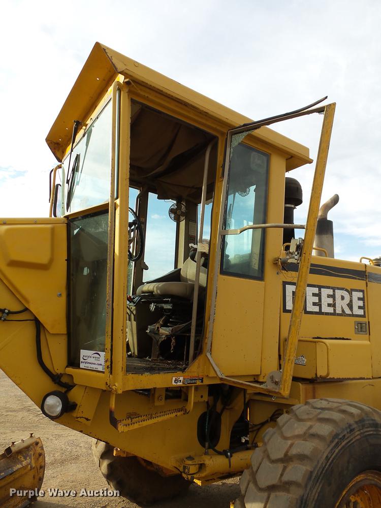 image for item DB4232 1997 John Deere 670CH motor grader