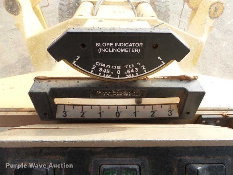 image for item DB4232 1997 John Deere 670CH motor grader