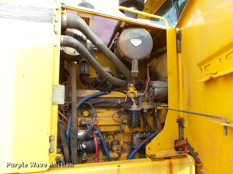 image for item DB4232 1997 John Deere 670CH motor grader