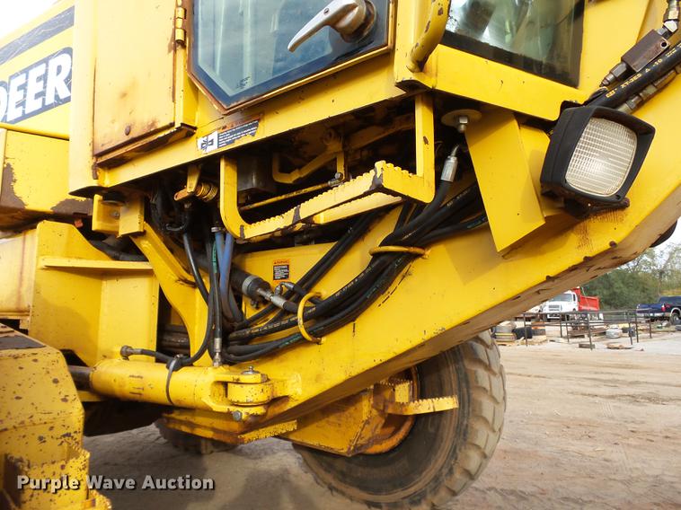 image for item DB4232 1997 John Deere 670CH motor grader