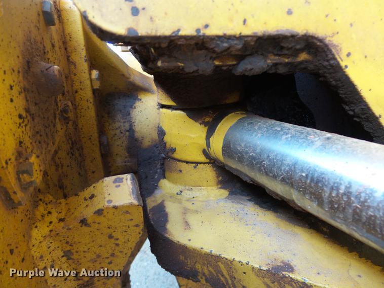 image for item DB4232 1997 John Deere 670CH motor grader