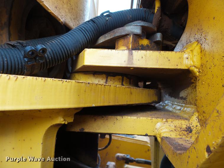 image for item DB4232 1997 John Deere 670CH motor grader