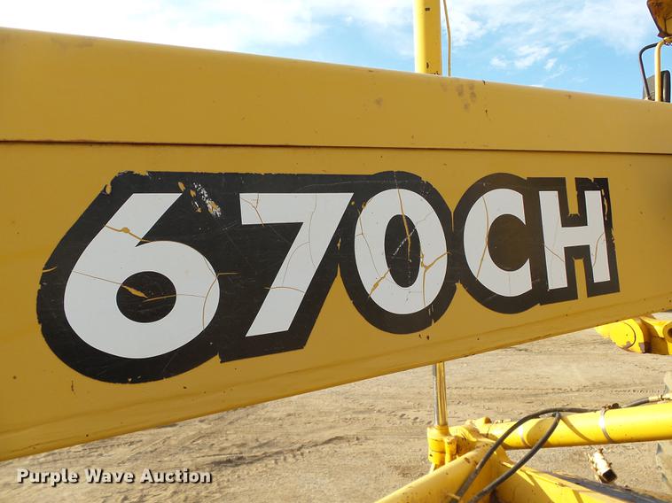 image for item DB4232 1997 John Deere 670CH motor grader