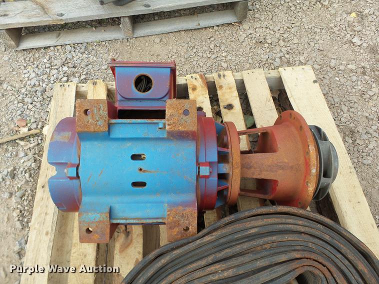 image for item DB4236 (3) pumps