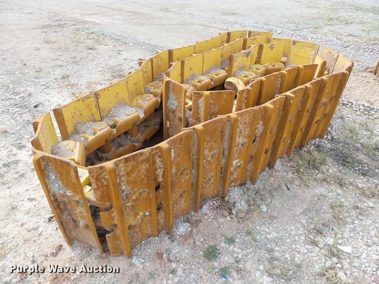 image for item DB4239 Caterpillar D10N single grouser dozer tracks