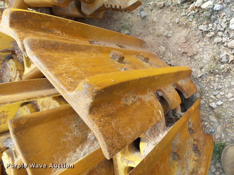 image for item DB4239 Caterpillar D10N single grouser dozer tracks