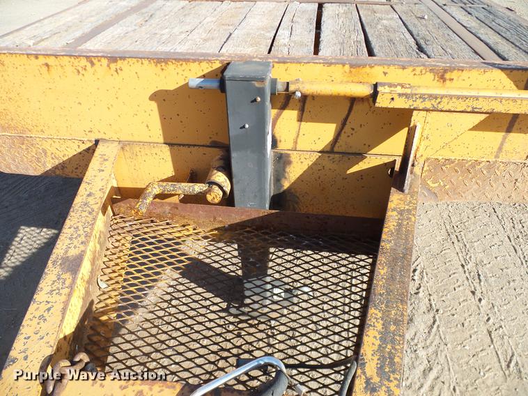 image for item DB4240 2007 Econoline SP1625TE tilt deck equipment trailer