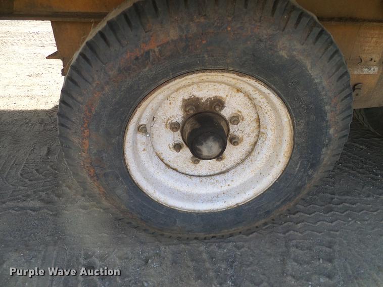 image for item DB4240 2007 Econoline SP1625TE tilt deck equipment trailer