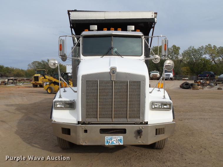 image for item DB4241 1999 Kenworth T800 dump truck