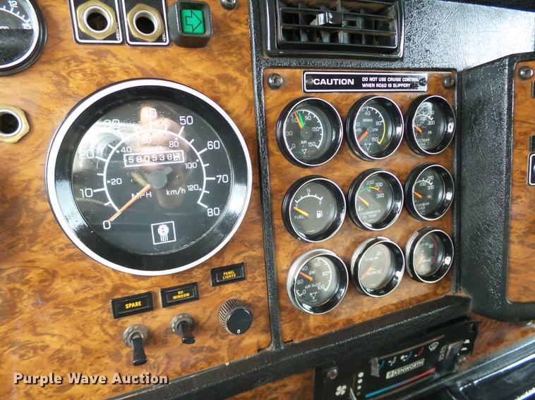 image for item DB4241 1999 Kenworth T800 dump truck