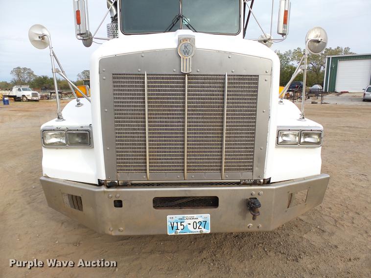 image for item DB4241 1999 Kenworth T800 dump truck