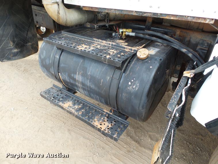 image for item DB4241 1999 Kenworth T800 dump truck