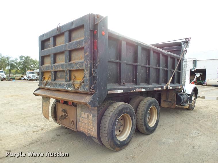 image for item DB4241 1999 Kenworth T800 dump truck