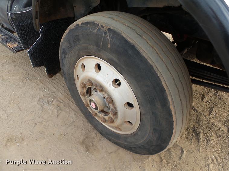 image for item DB4241 1999 Kenworth T800 dump truck