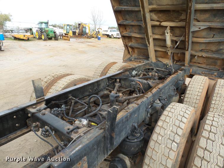 image for item DB4241 1999 Kenworth T800 dump truck