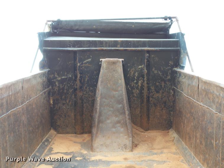 image for item DB4241 1999 Kenworth T800 dump truck