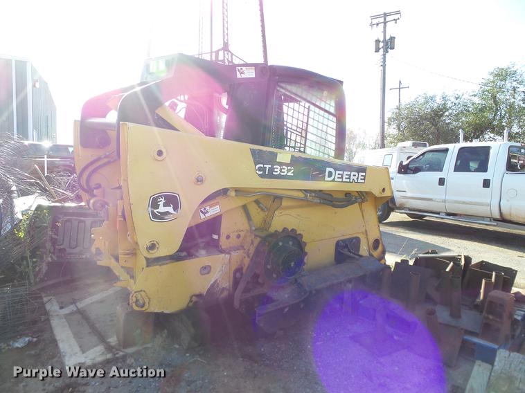 image for item DB4243 2006 John Deere CT332 skid steer