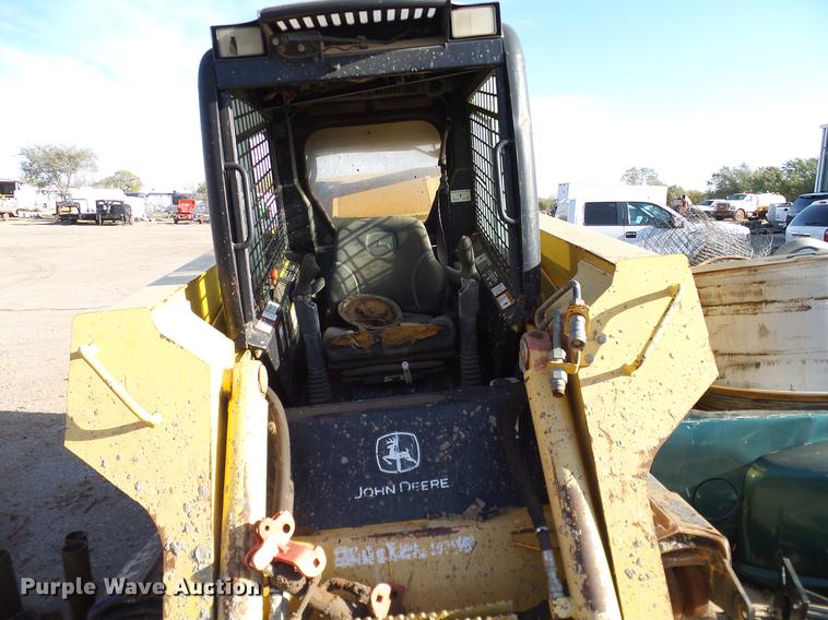 image for item DB4243 2006 John Deere CT332 skid steer
