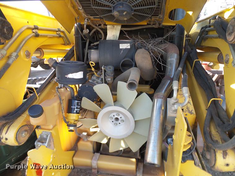 image for item DB4243 2006 John Deere CT332 skid steer