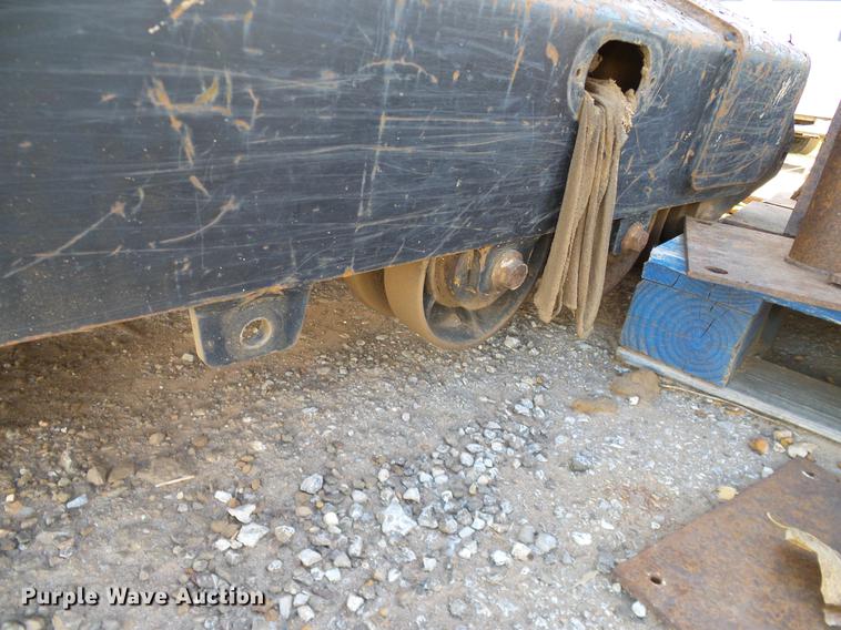 image for item DB4243 2006 John Deere CT332 skid steer