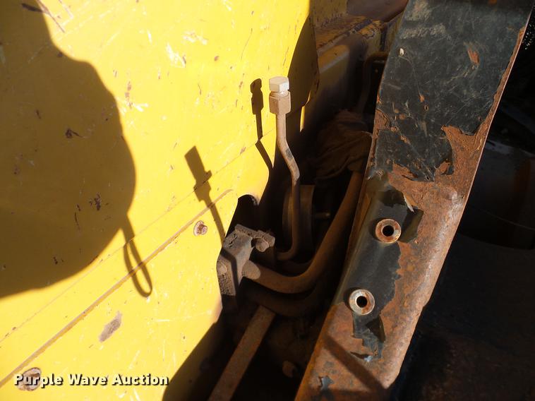 image for item DB4243 2006 John Deere CT332 skid steer