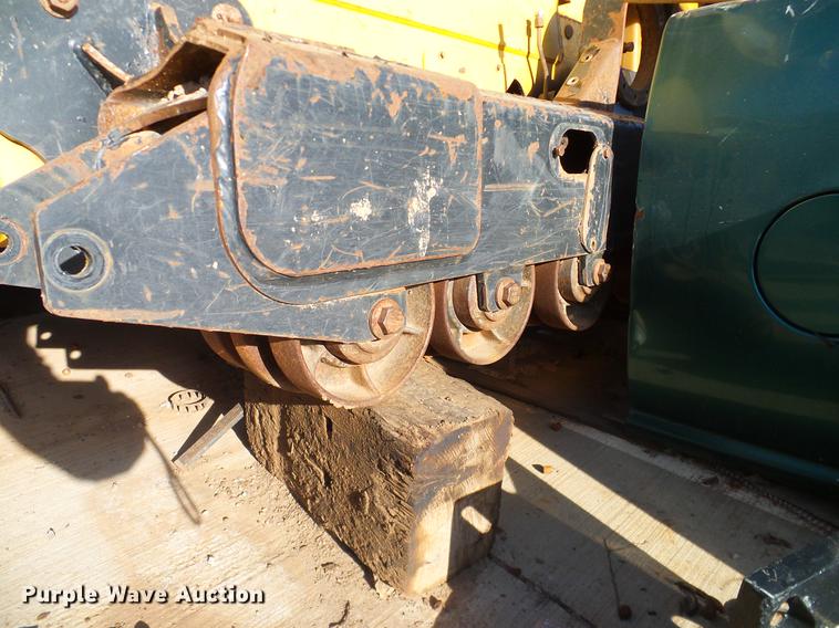 image for item DB4243 2006 John Deere CT332 skid steer