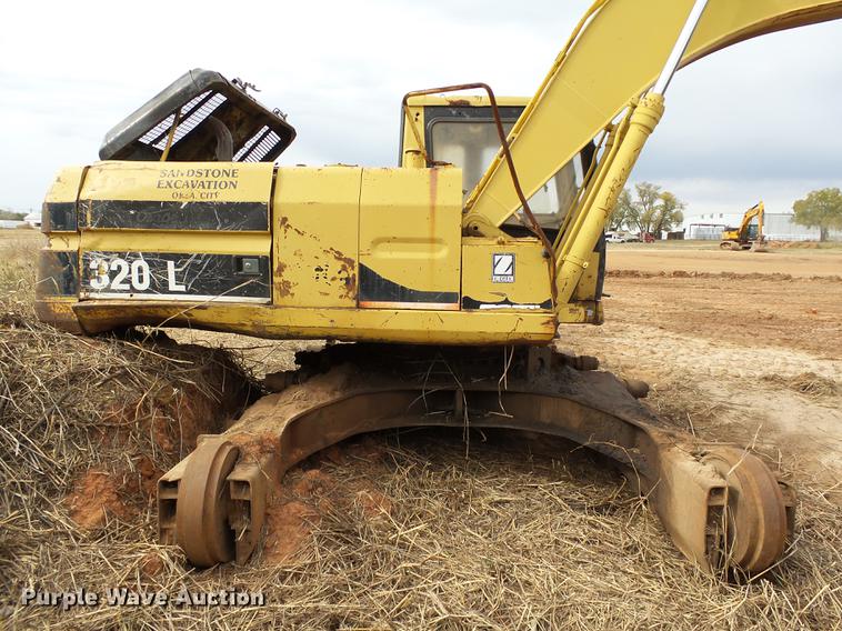 image for item DB4244 1993 Caterpillar 320 L excavator