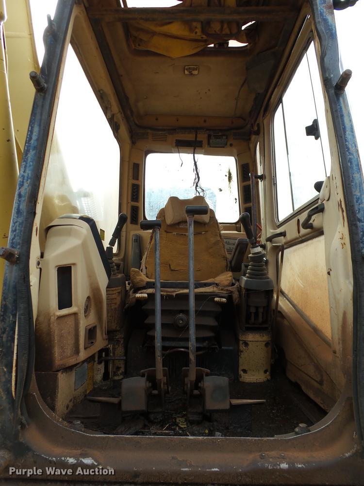 image for item DB4244 1993 Caterpillar 320 L excavator