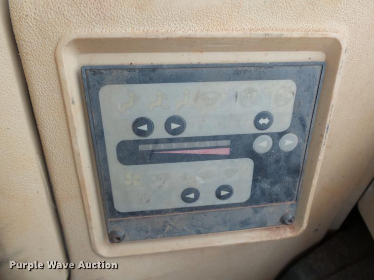 image for item DB4244 1993 Caterpillar 320 L excavator