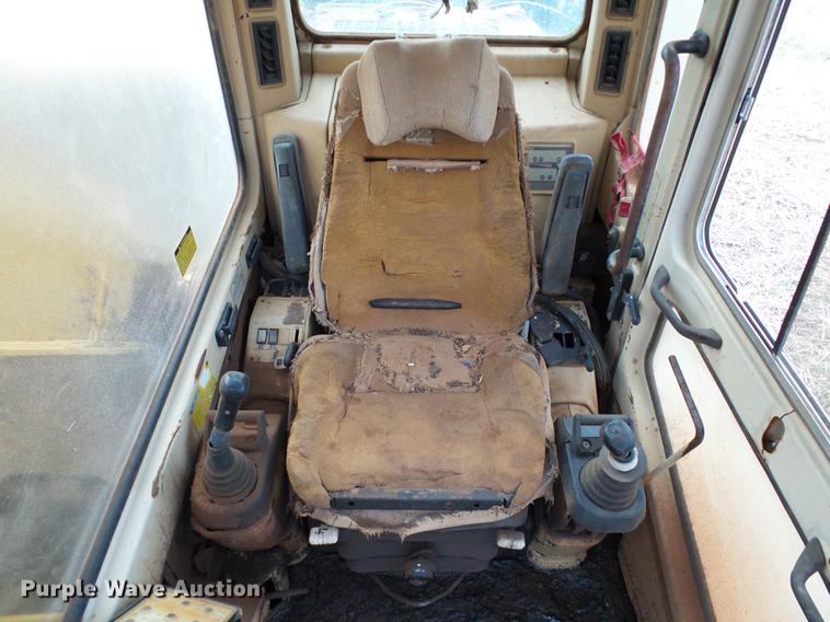 image for item DB4244 1993 Caterpillar 320 L excavator