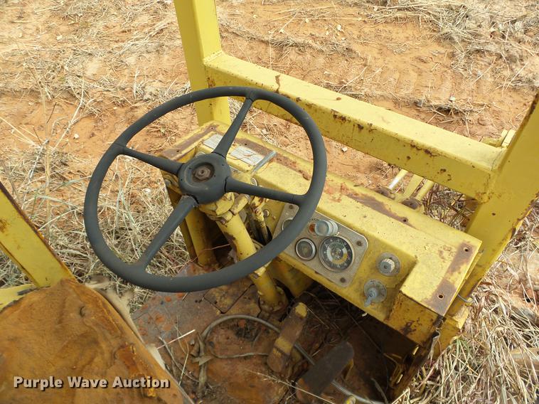 image for item DB4246 Caterpillar 633 elevating scraper