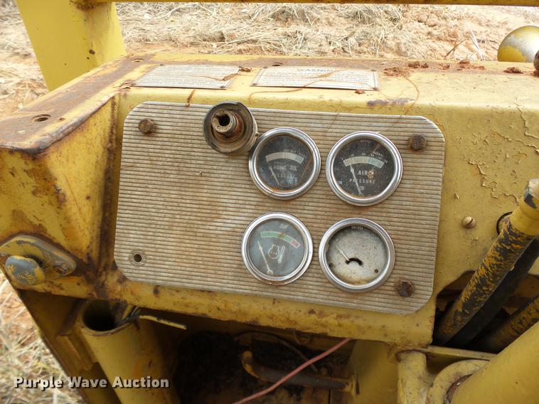 image for item DB4246 Caterpillar 633 elevating scraper