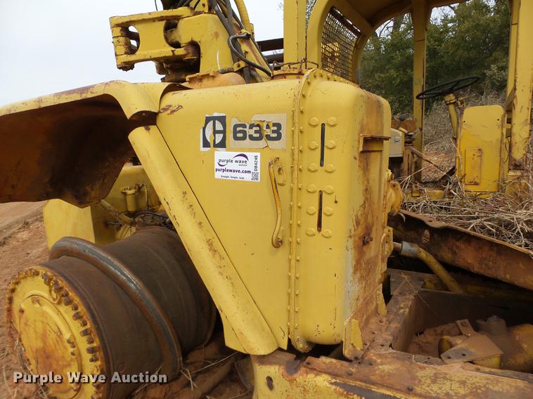 image for item DB4246 Caterpillar 633 elevating scraper