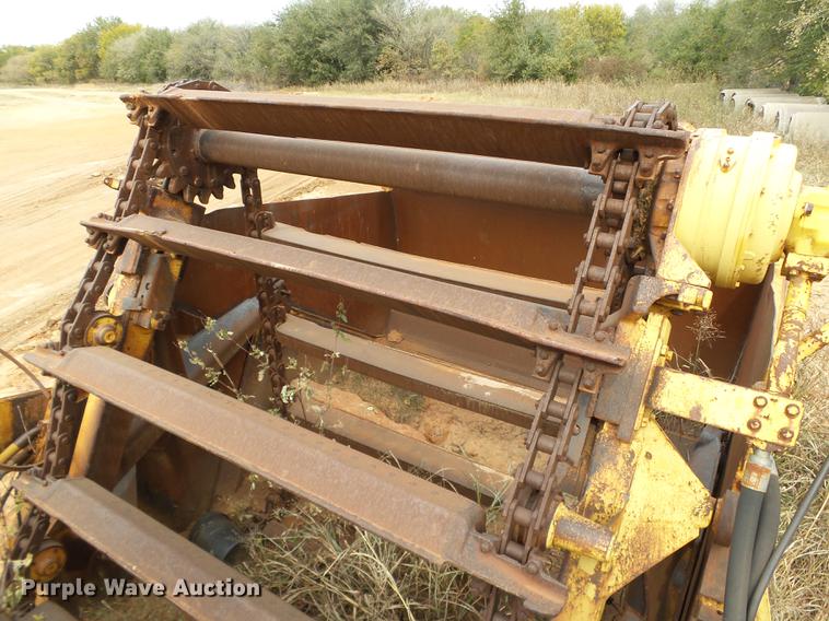 image for item DB4246 Caterpillar 633 elevating scraper