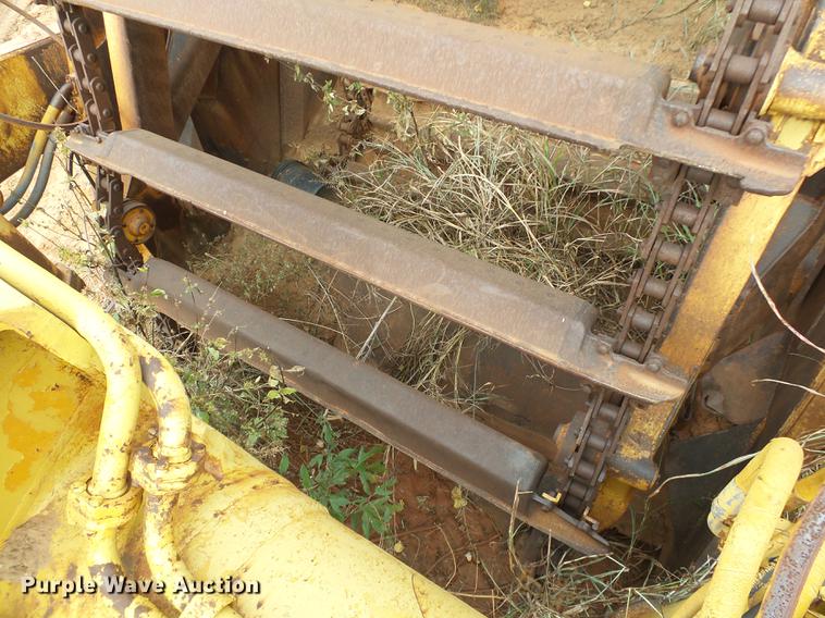 image for item DB4246 Caterpillar 633 elevating scraper
